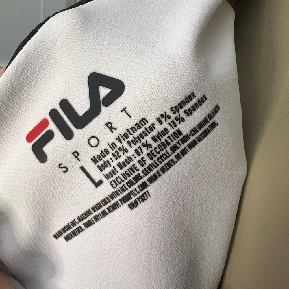 FILA - Picture 6 of 6